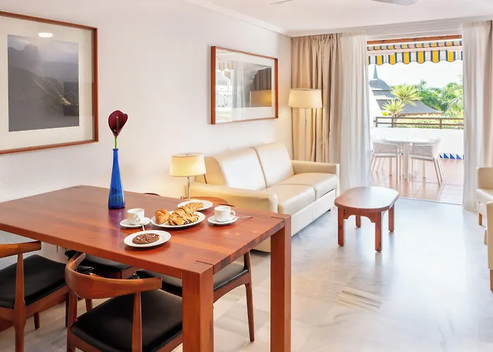 Parque Santiago III Official Aparthotel Playa de las Américas